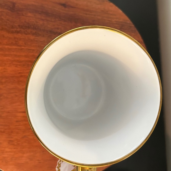 10 Strawberry Street “ Best Mom “ Mug | Gold Floral Ceramic Gift Cup 16oz - Picture 3 of 4